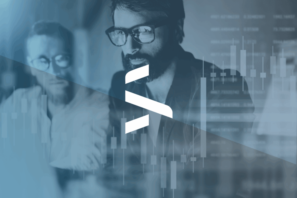 IA et ERP : hommes analysent des données